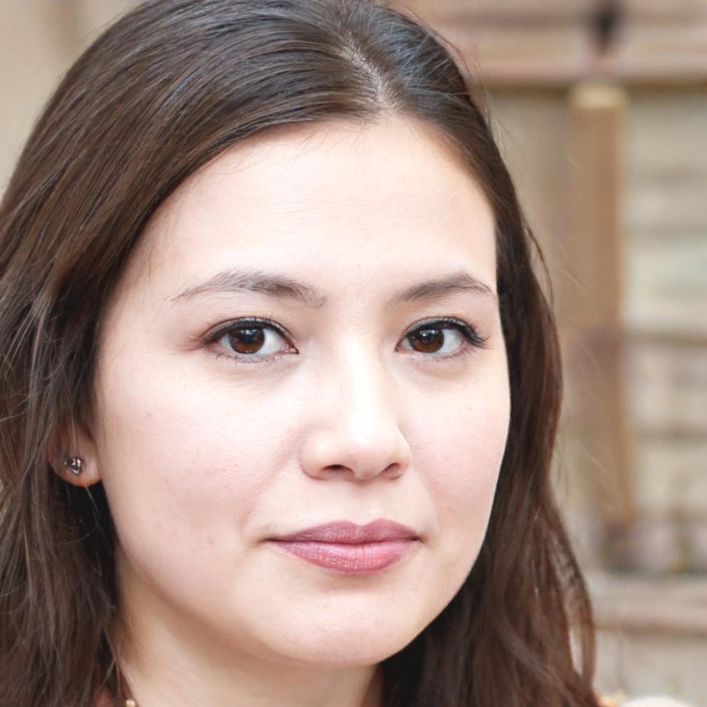 Преподаватель Мария Иванова